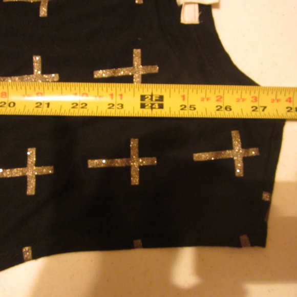 Women's Size S XXI Top with glittery gold crosses - Picture 6 of 16